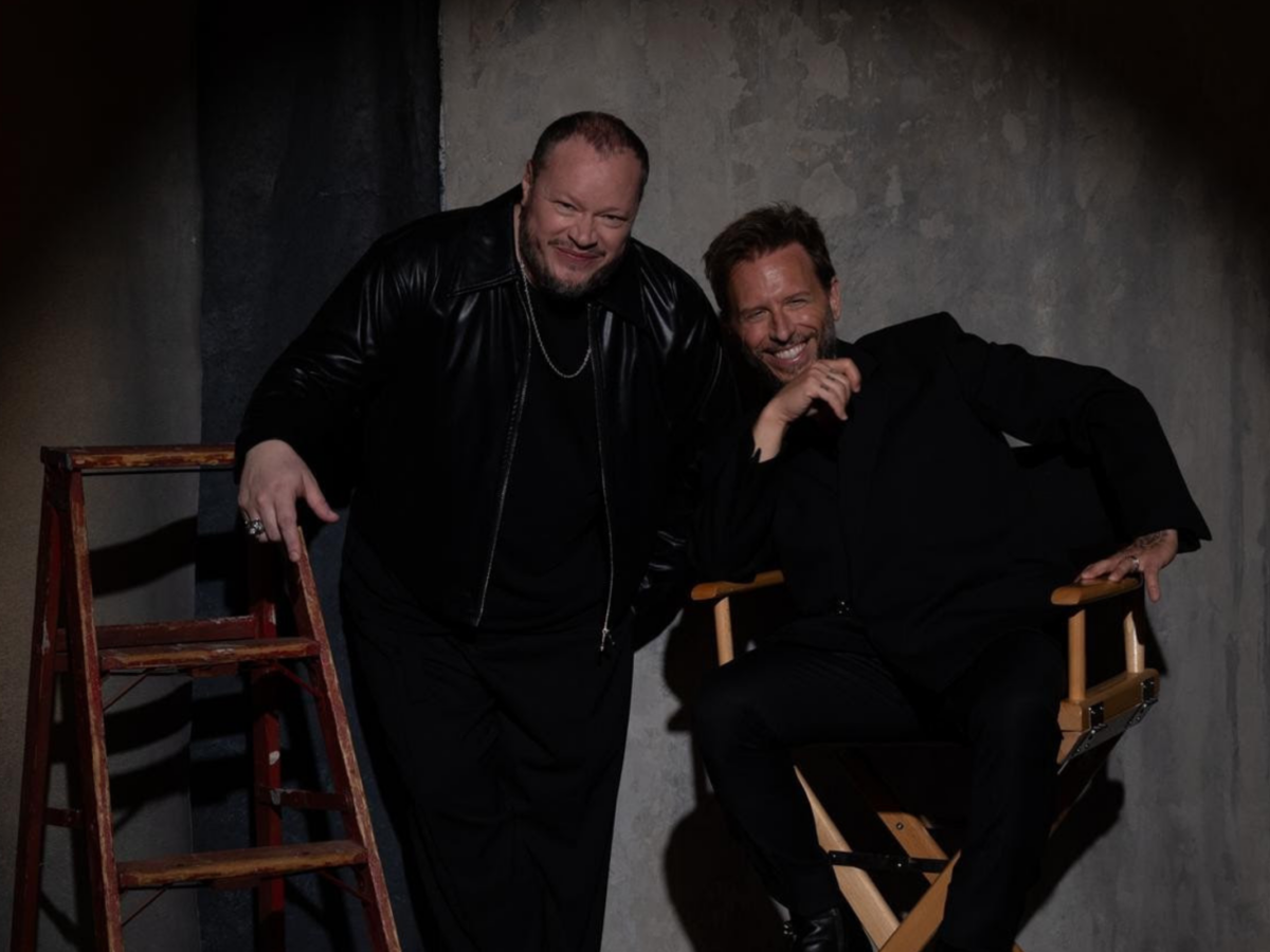 Sin Bandera Escenas Tour