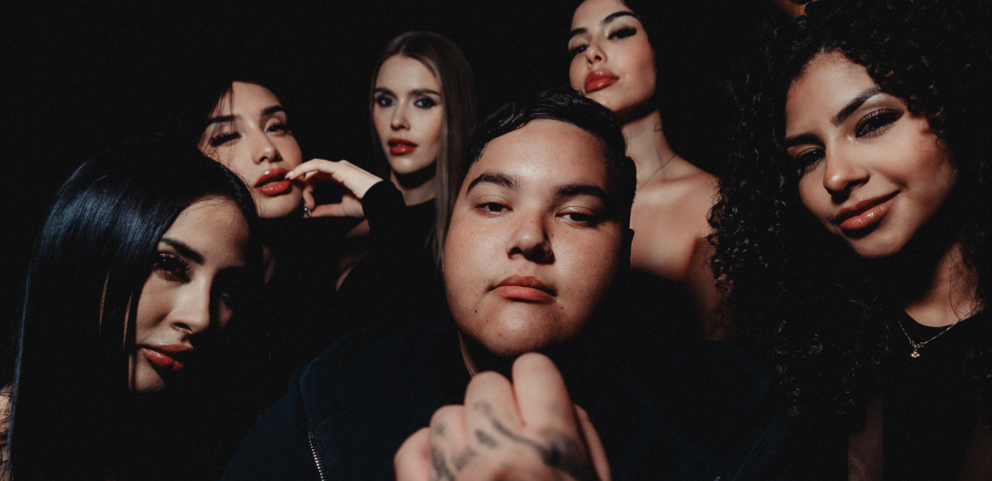 Boy Wonder y FloyyMenor