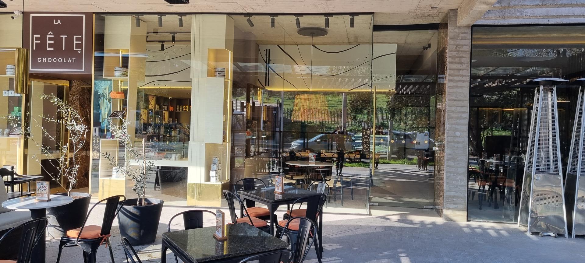 CAFETERÍA LA FETE LE GRAND