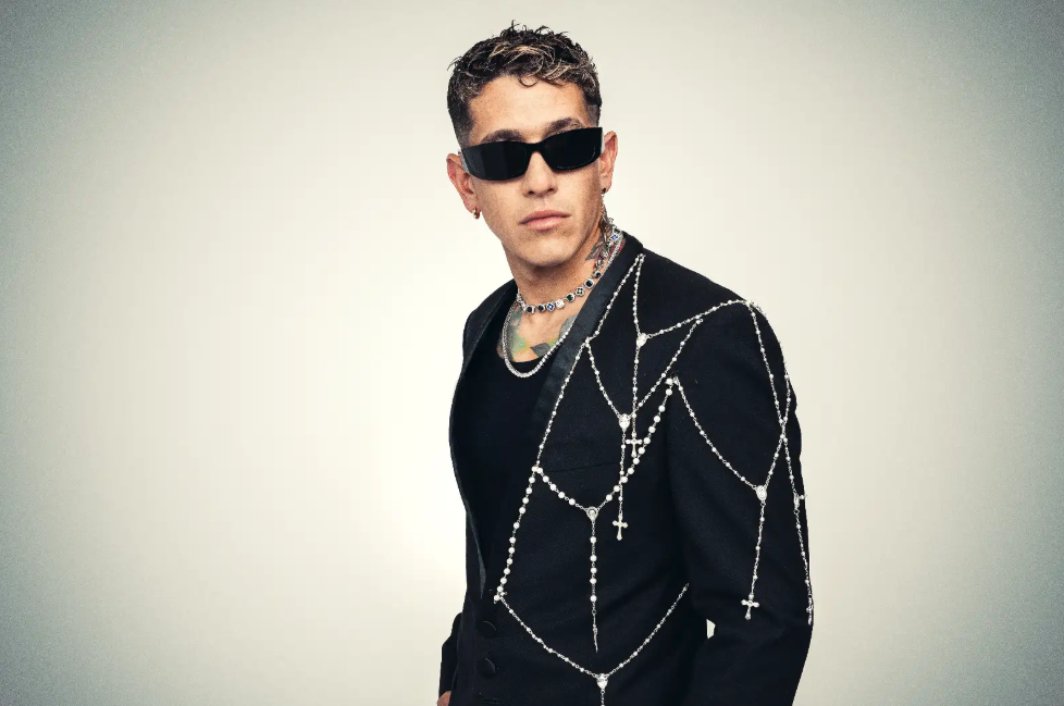 Lenny Tavárez 8