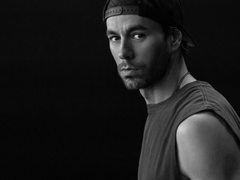 Enrique Iglesias Ohh Laka Laka La